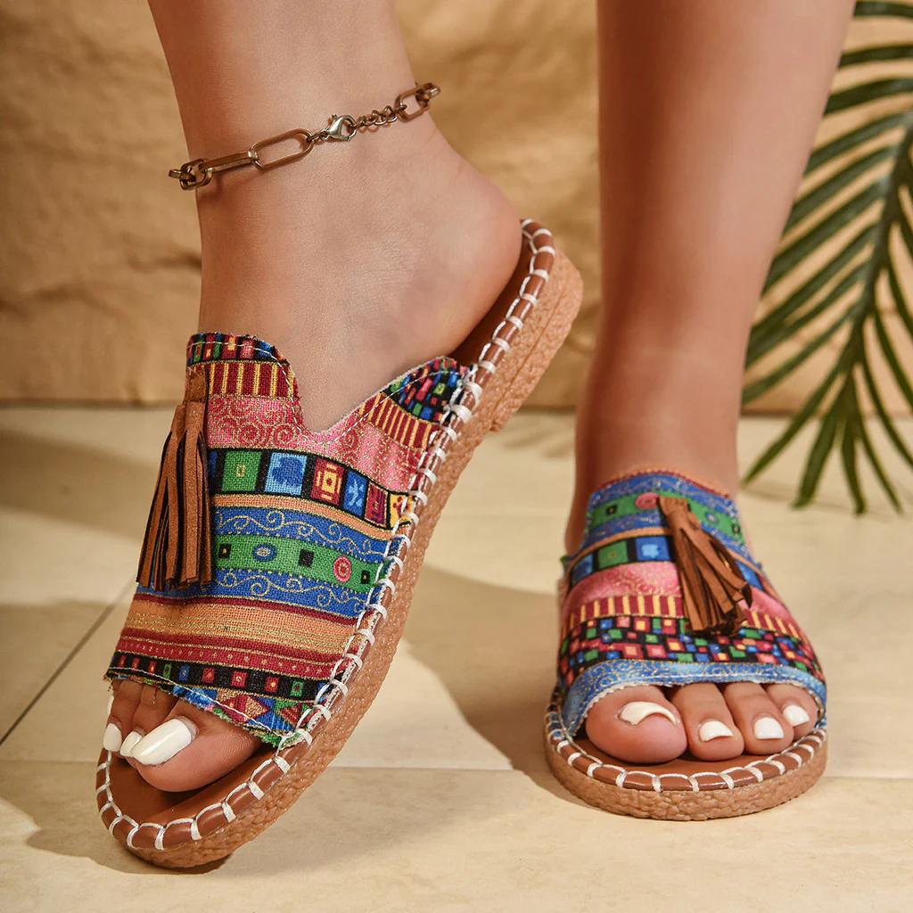 Sandales bohémiennes à pompons pour femmes