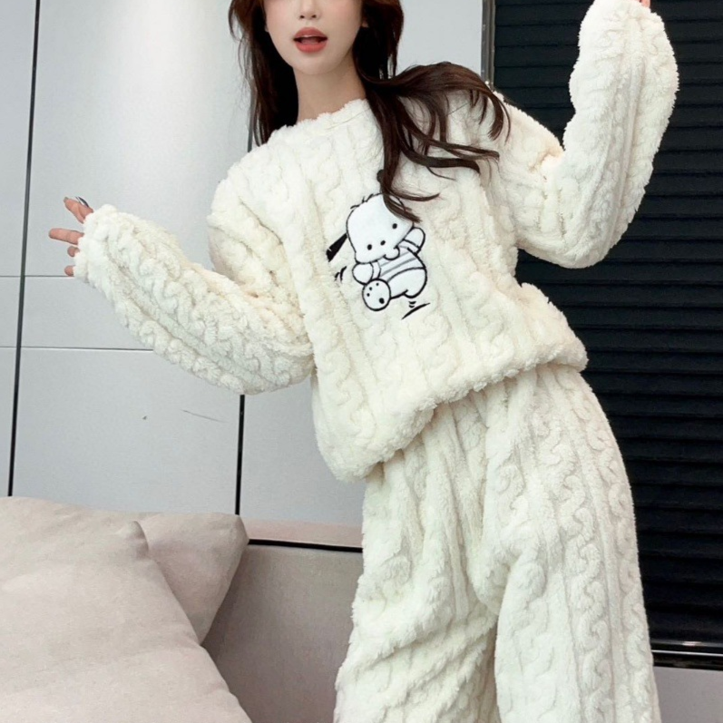 Pyjama en polaire confortable pour femme