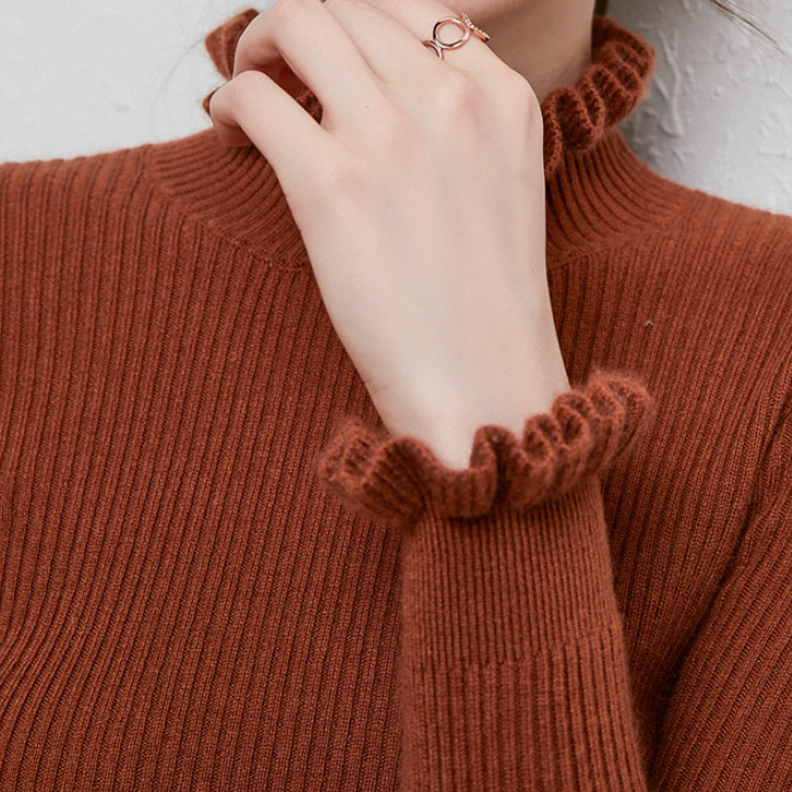 Pull en maille col roulé confortable avec bordure à volants féminine
