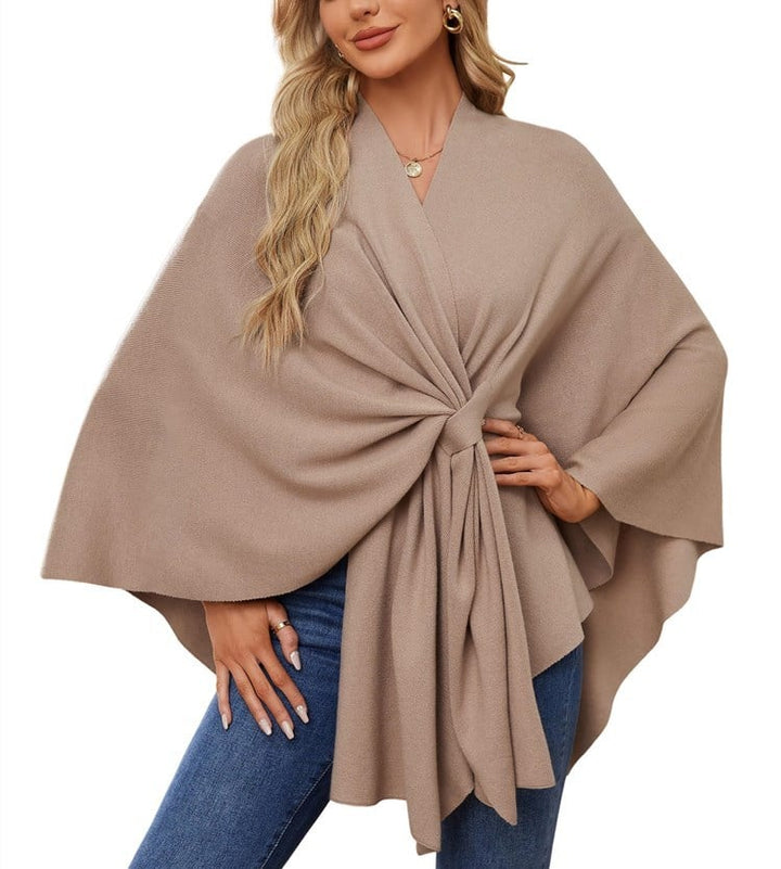 Poncho châle doux et élégant pour des couches confortables et chics