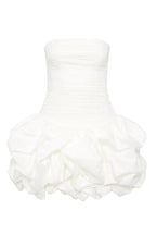 Robe de soirée courte blanche pour femme avec ourlet bouffant