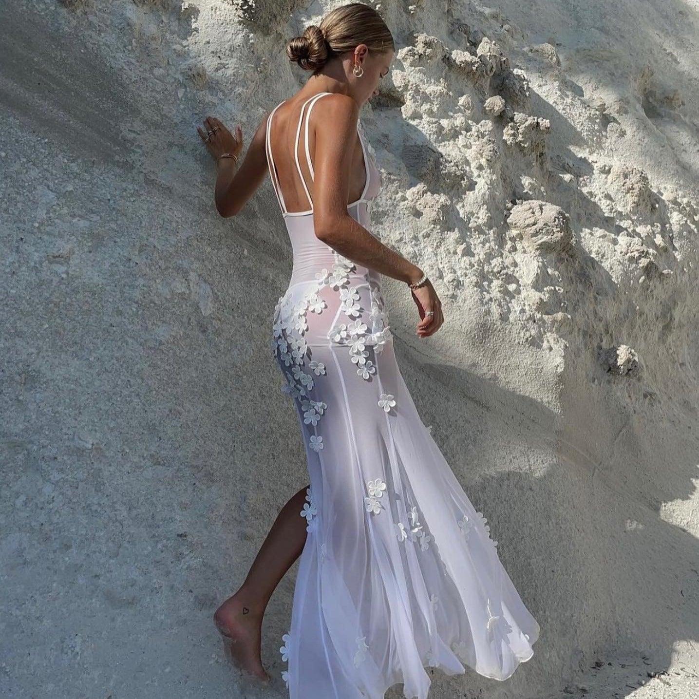 Robe longue en maille blanche à fleurs avec broderie florale