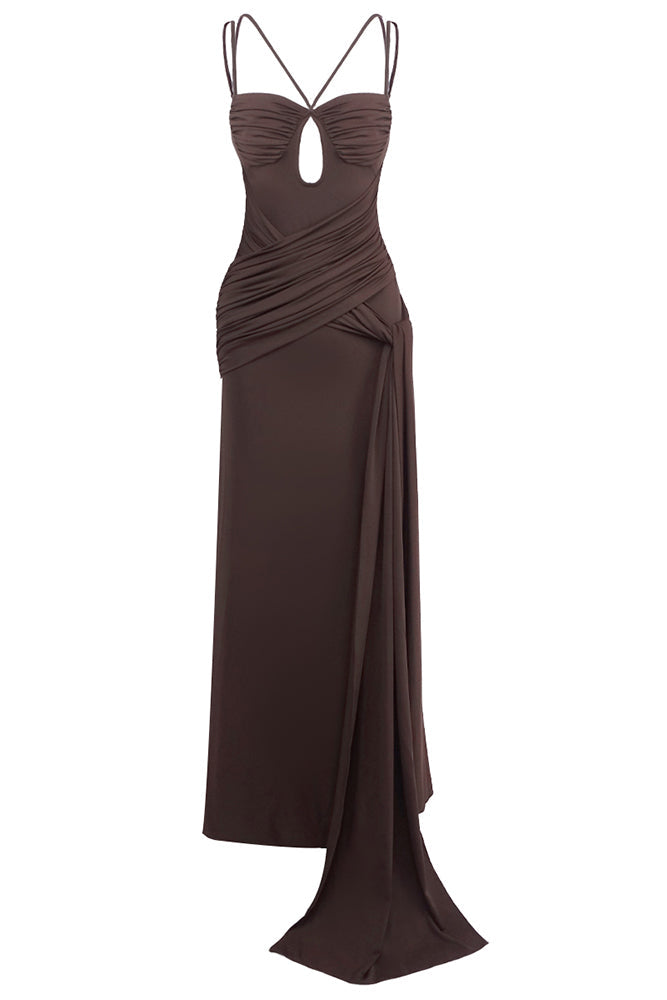 Robe maxi drapée à bretelles avec silhouette élégante