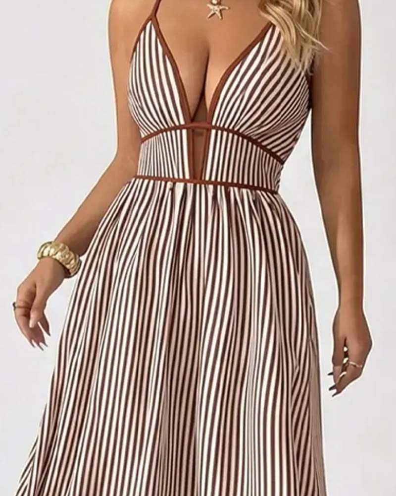 Vue arrière de la robe maxi rayée femme à coupe fluide