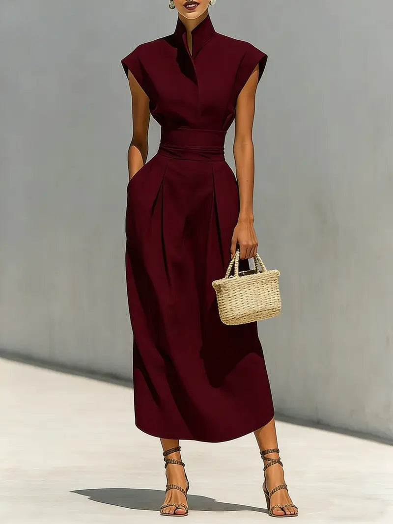 Robe Midi Structurée avec Col Haut et Ourlet Plissé