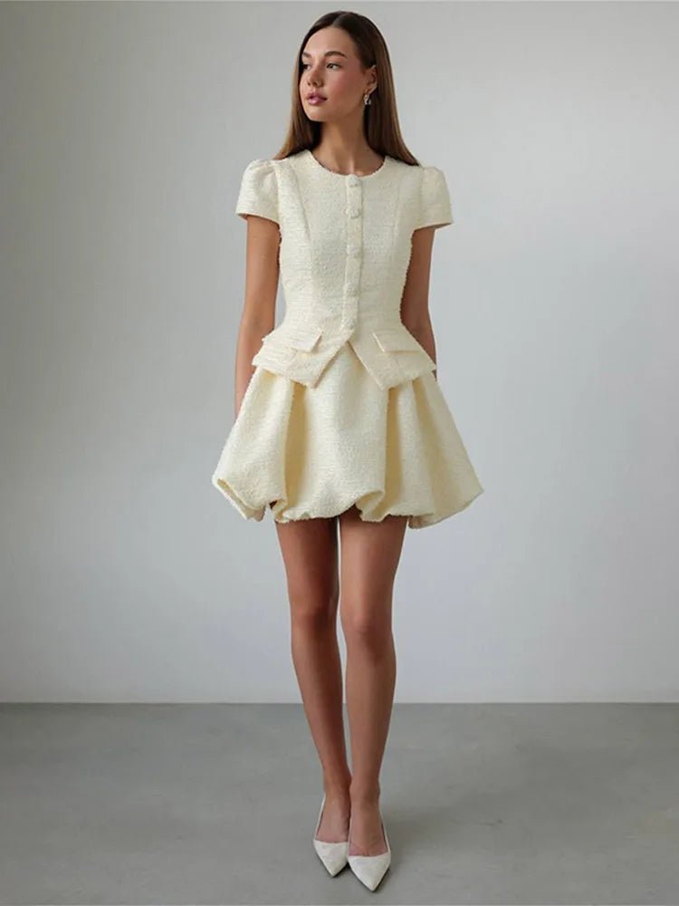 Ensemble deux pièces chemise à manches bouffantes et jupe bulle