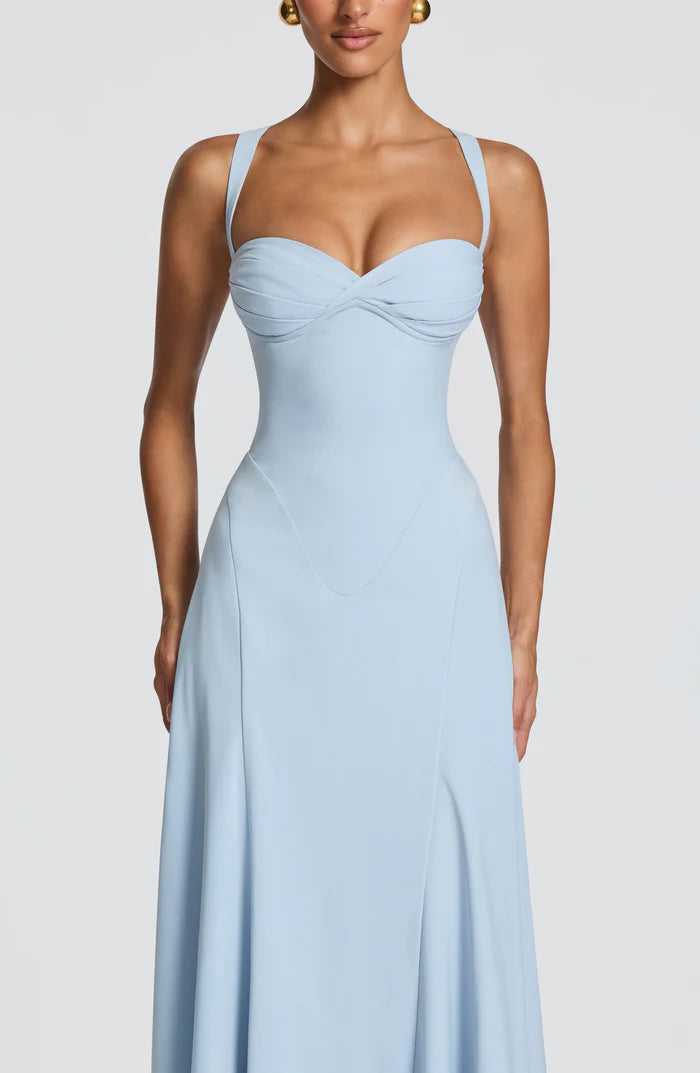 Robe maxi sans manches style Rihanna
