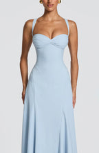 Robe maxi sans manches style Rihanna