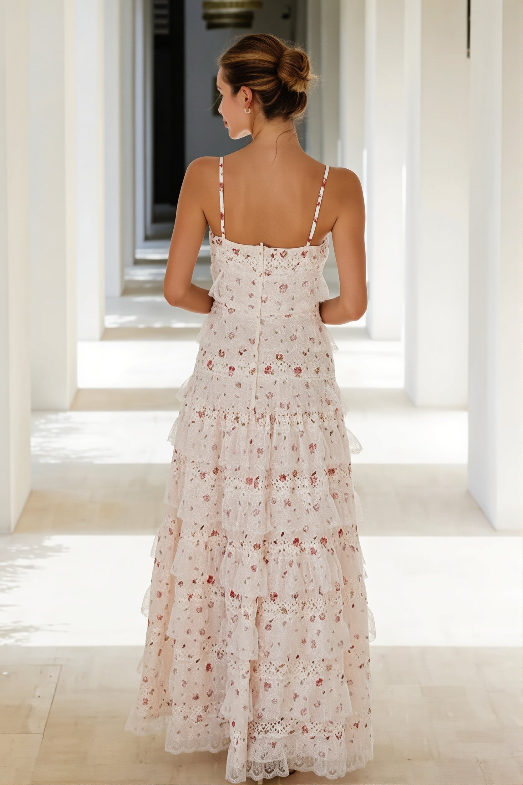 Robe longue imprimée femme à bretelles fines et ourlet volanté