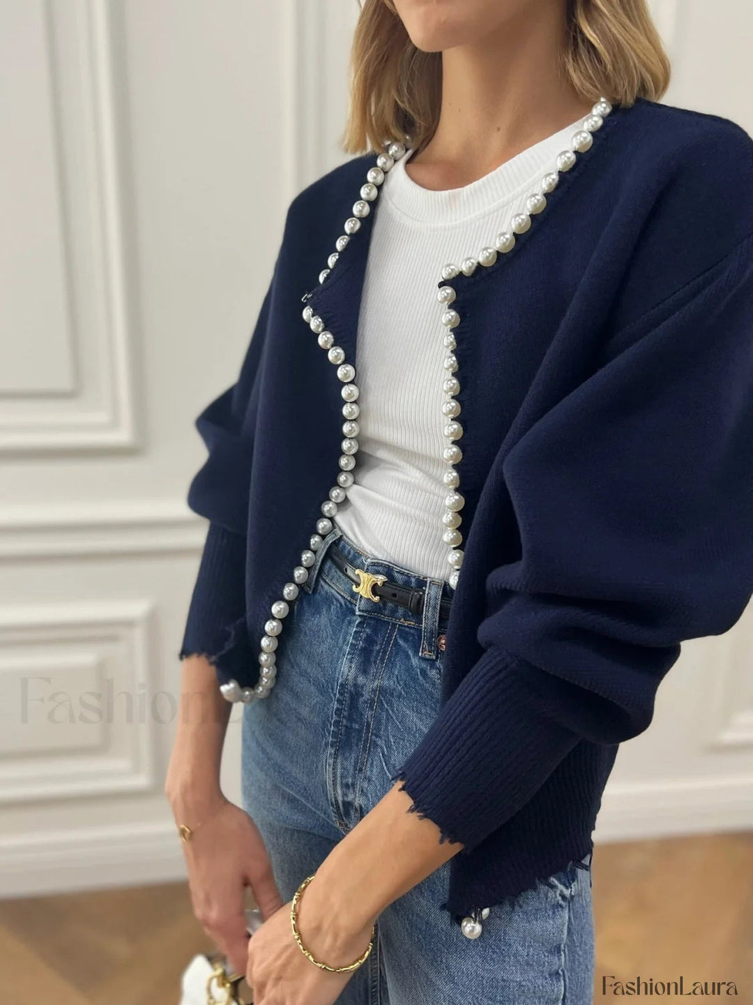 Cardigan en maille à bords déchirés avec bordure de perles