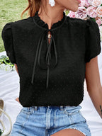 Blouse femme unie à manches bouffantes avec lacets vue de face