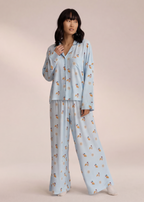 Dos de l'ensemble femme imprimé avec pantalon large et chemise assortie