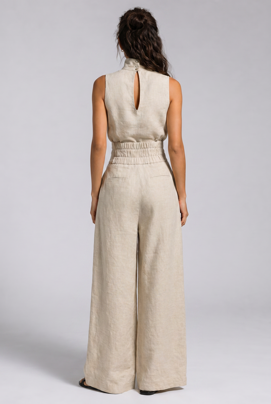 Vue de dos de l'ensemble en lin léger pour femme à coupe fluide