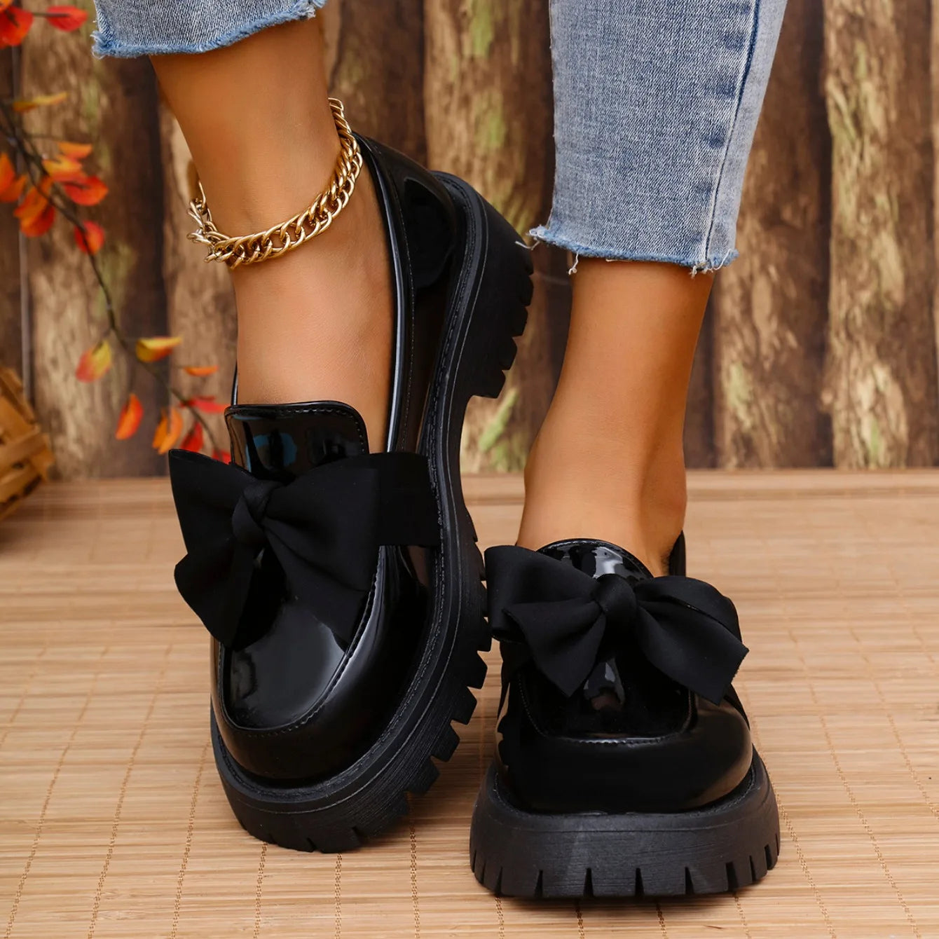 Mocassins en cuir verni épais