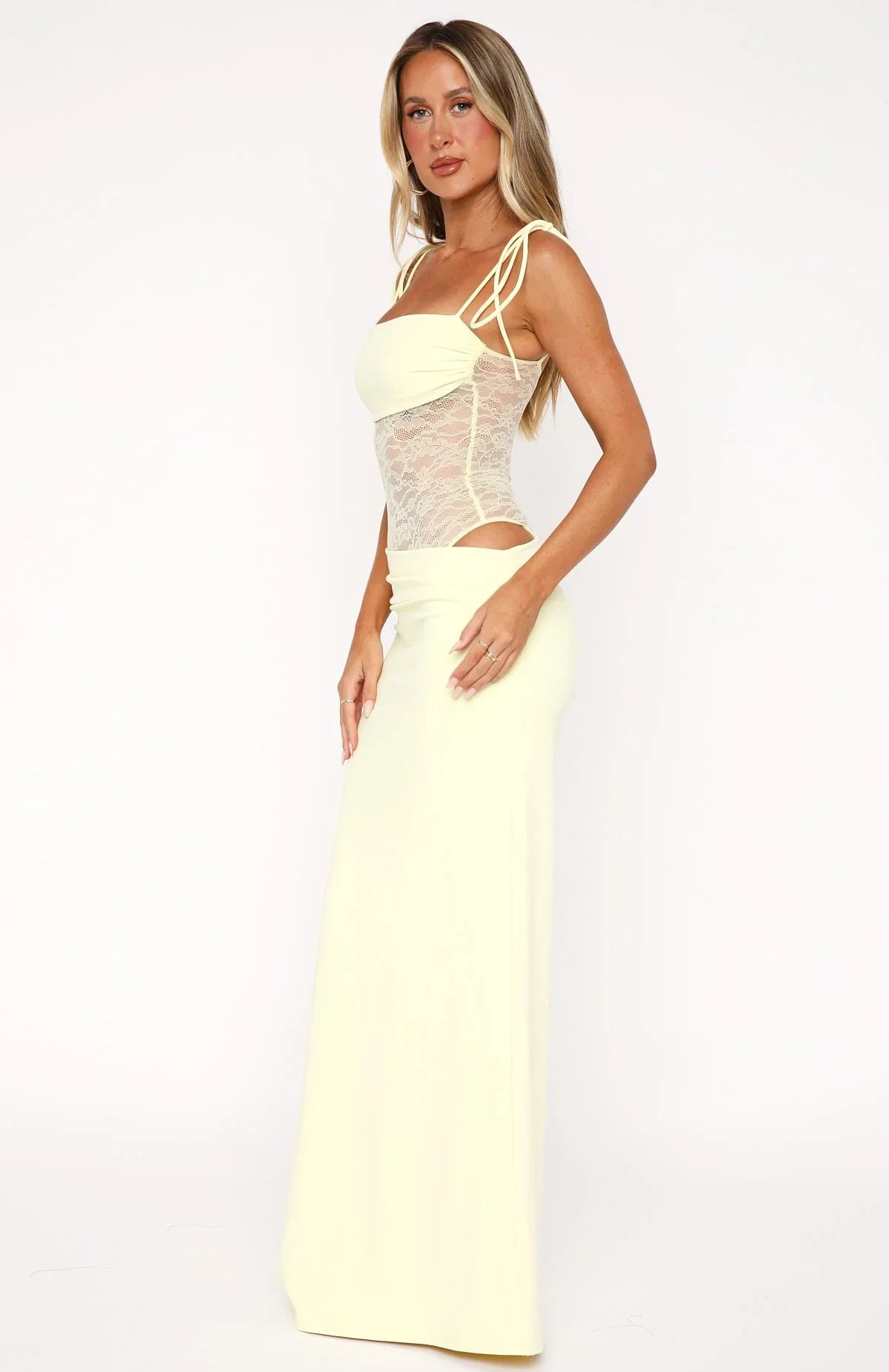 Robe Maxi Femme en Dentelle Transparente pour Soirées Élégantes
