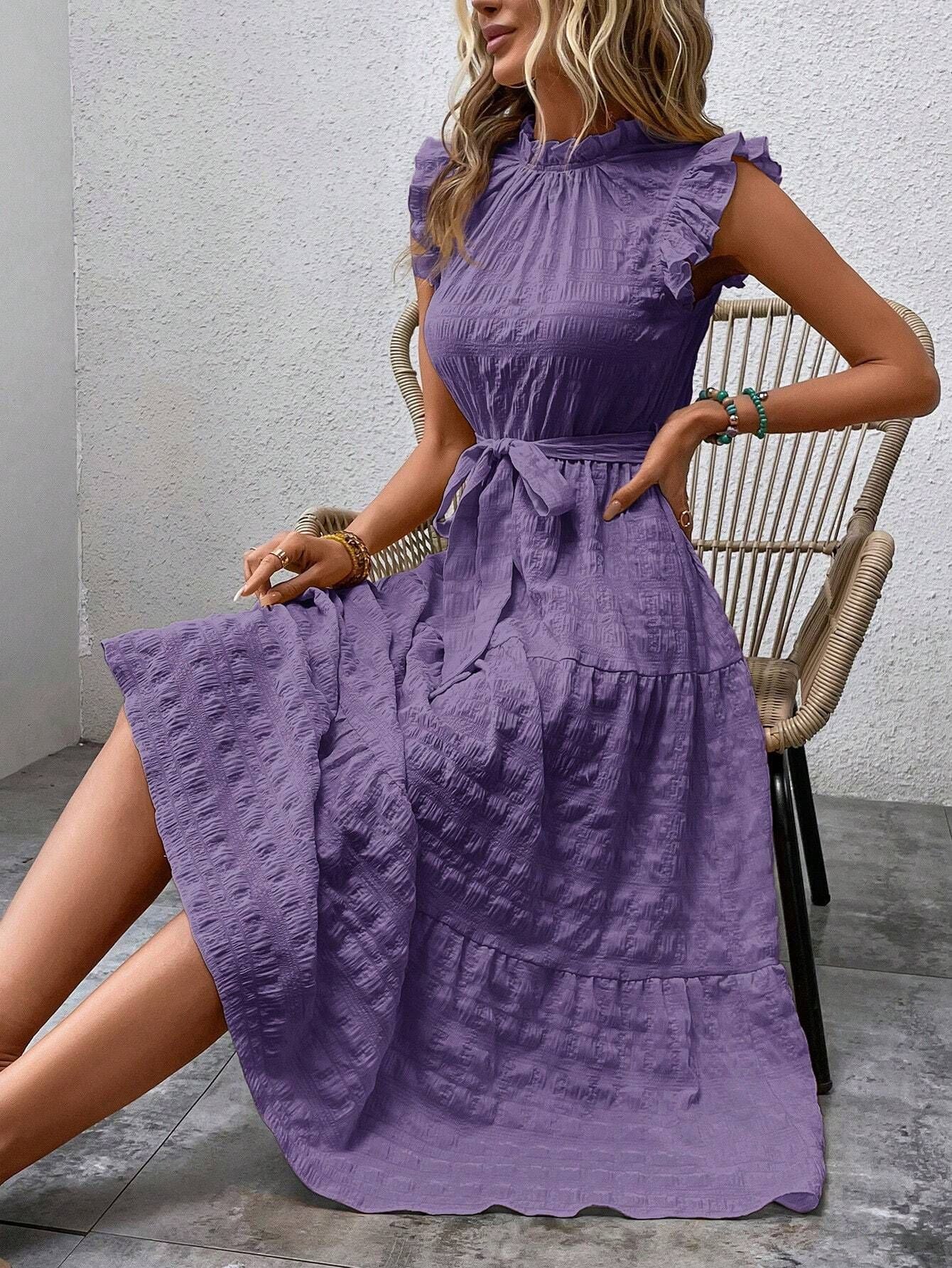 Robe à lacets à manches volantes