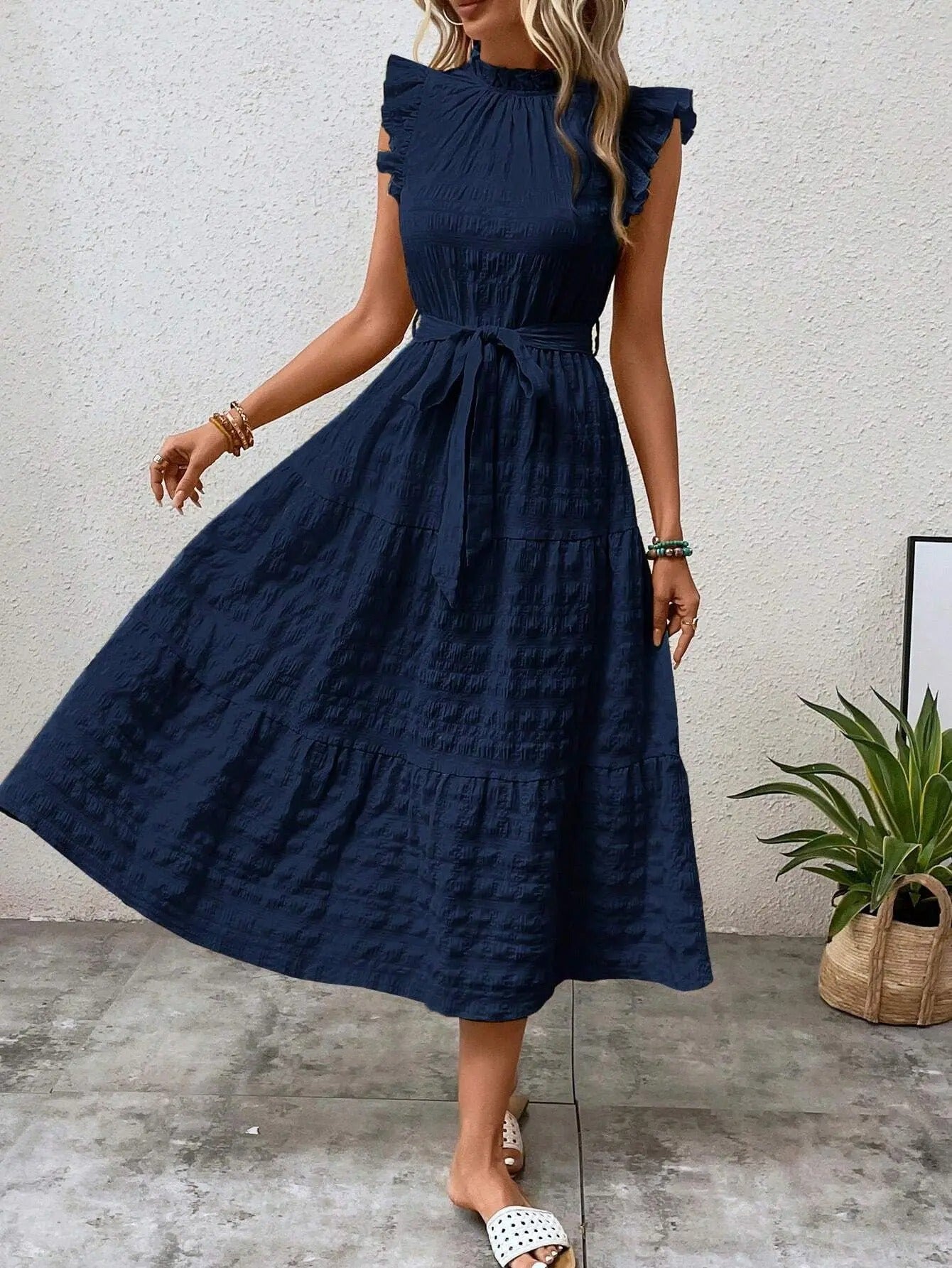 Robe à lacets à manches volantes