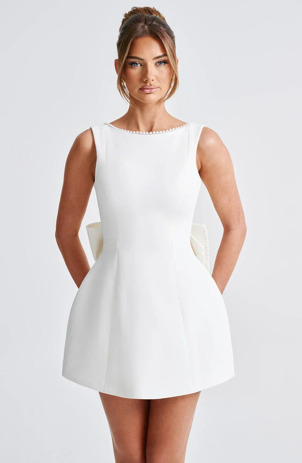 Robe de cocktail pour femme à dos noué