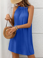 Robe Mini Texturée à Col Grec avec Coupe Élégante