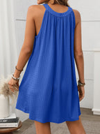 Robe Mini Texturée à Col Grec avec Coupe Élégante